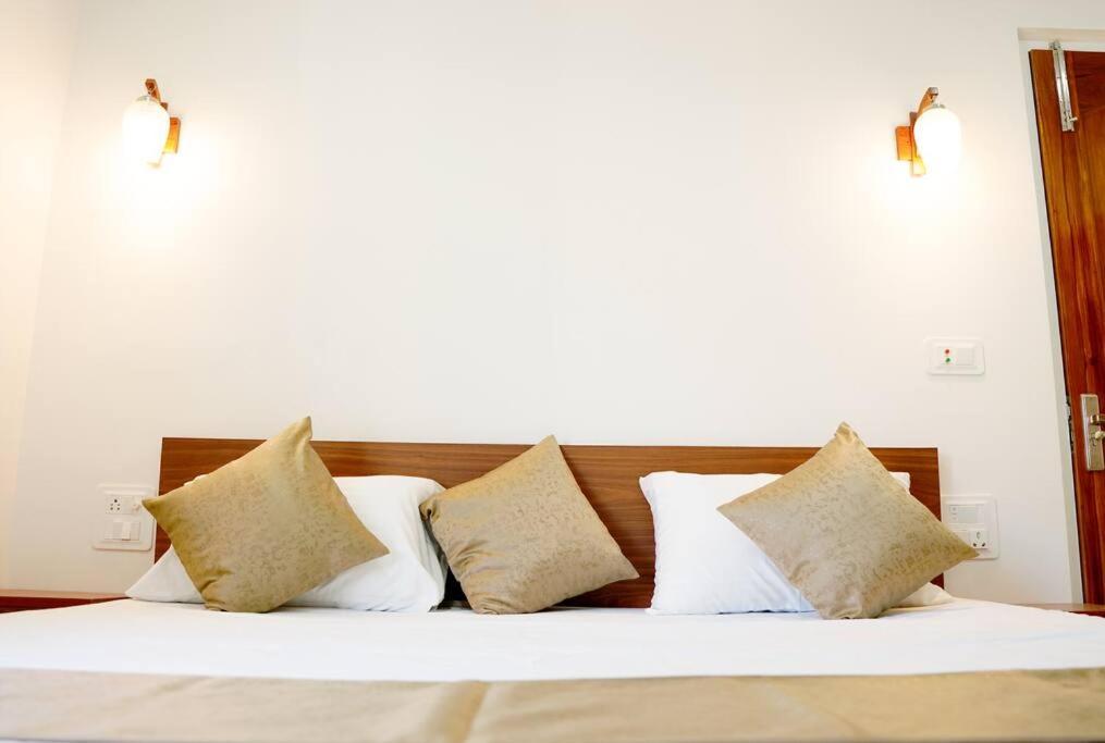 The Periwinkle Homestay Bhimtal Luaran gambar