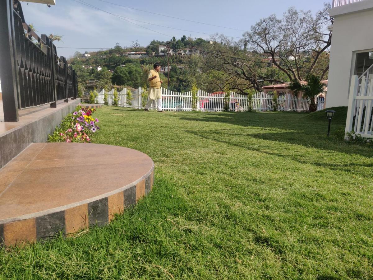 The Periwinkle Homestay Bhimtal Luaran gambar