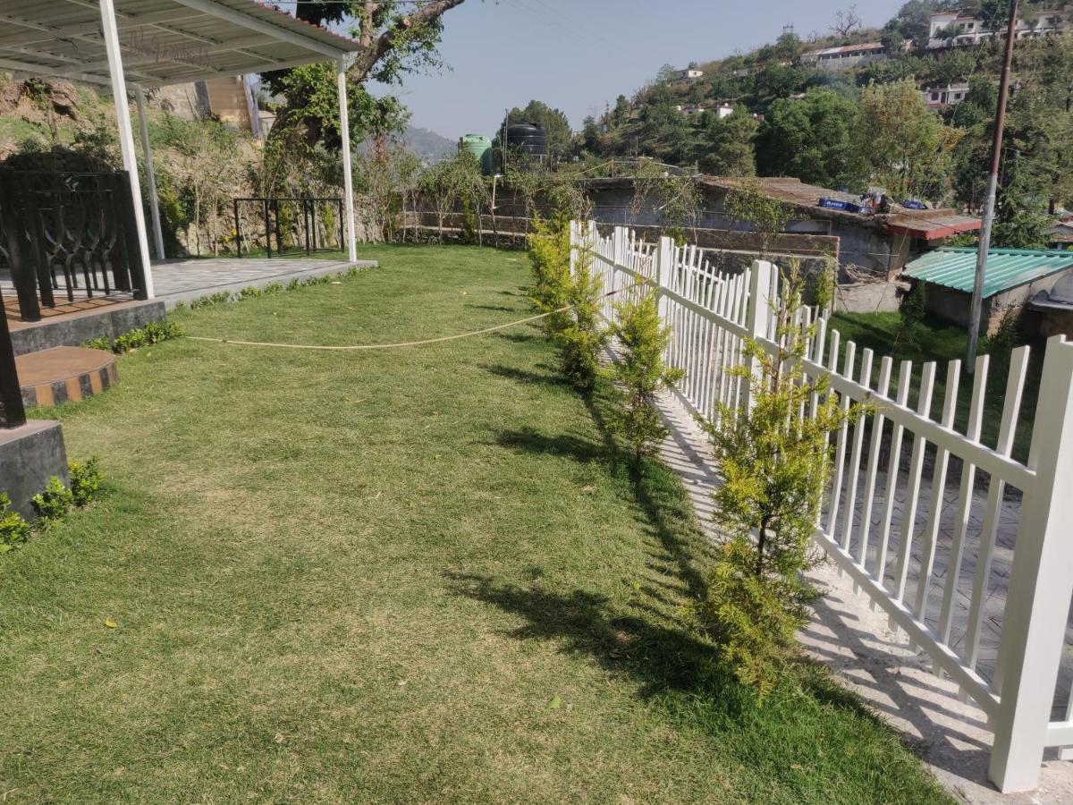 The Periwinkle Homestay Bhimtal Luaran gambar